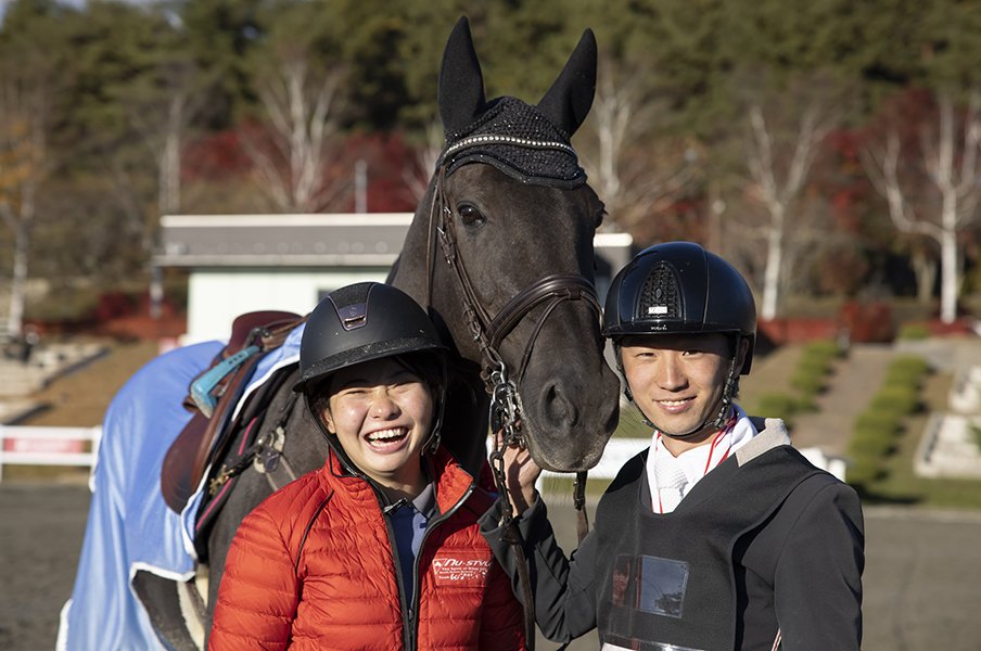 なぜ試合に出られない、公式記録にも残らない「馬付き」を選んだのか　懸命な女子大生の姿を追う＜Number Web＞ photograph by Yusuke Nakanishi