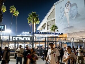 「ビール1杯約3000円…さすがにひるむ」大谷翔平ボブルヘッドデーに観戦“ドジャースタジアムの今”「日本人の方は増えましたねえ」現地在住ファンの証言