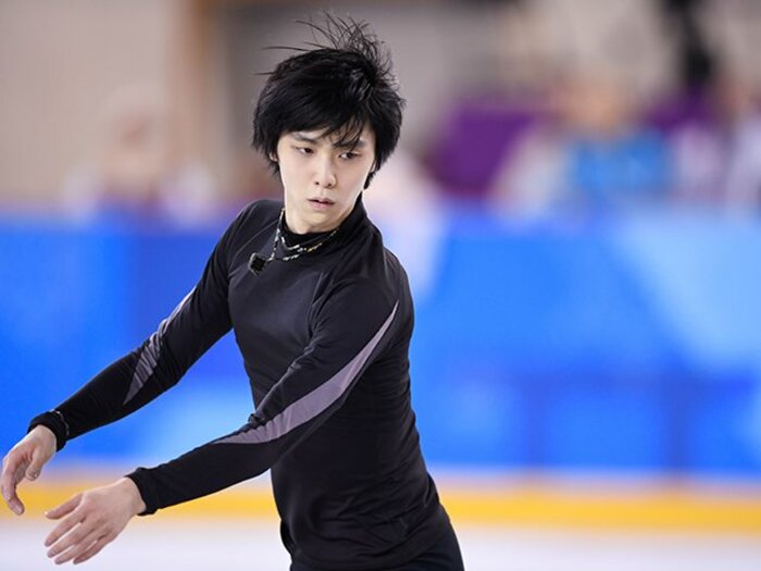 怪我から復帰直後の平昌五輪で──。羽生結弦が見せた「王様のジャンプ」＜Number Web＞ photograph by JMPA