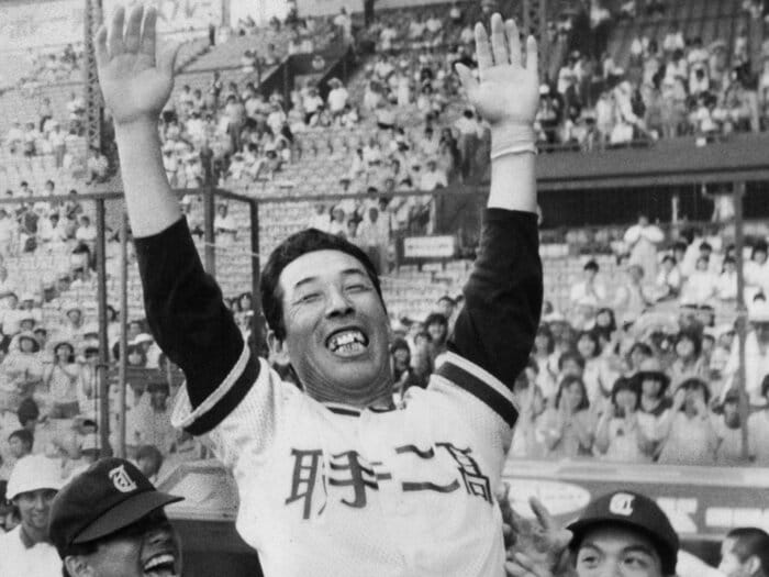 「木内のじいさんの涙の芝居で、頑張ろうと（笑）」名将・木内幸男マジックでPLを撃破…取手二高の甲子園優勝メンバーだった現監督は「もう一度取手を元気に」＜Number Web＞ photograph by SANKEI SHIMBUN