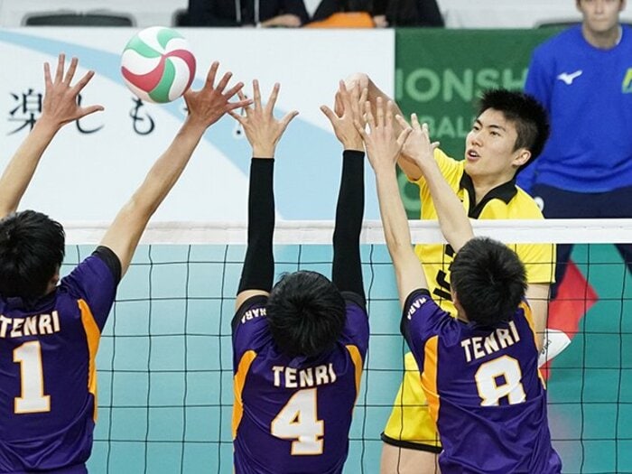 春高バレーの過密日程に「ノー」。高校生の努力に報いる策はあるのか。＜Number Web＞ photograph by Kyodo News