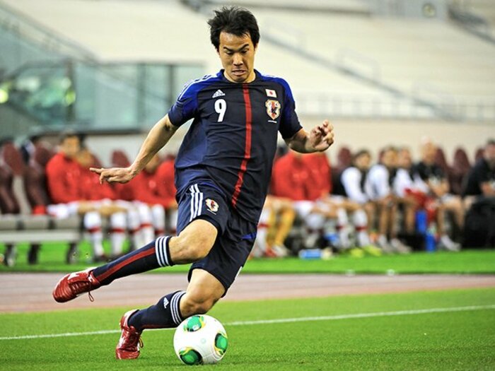 2大会連続でW杯行きゴールを決める!?ヨルダン戦、岡崎慎司を見るべき理由。＜Number Web＞ photograph by Takuya Sugiyama