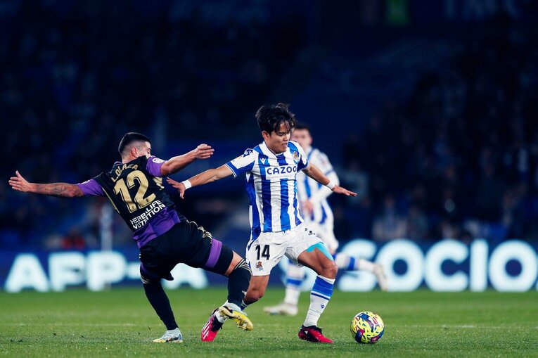 「TAKEユニの日本人ファンが増えた気が」久保建英MOMも“代えが利かない状態”を現地撮影…ソシエダは狂う歯車を直せるか(25)