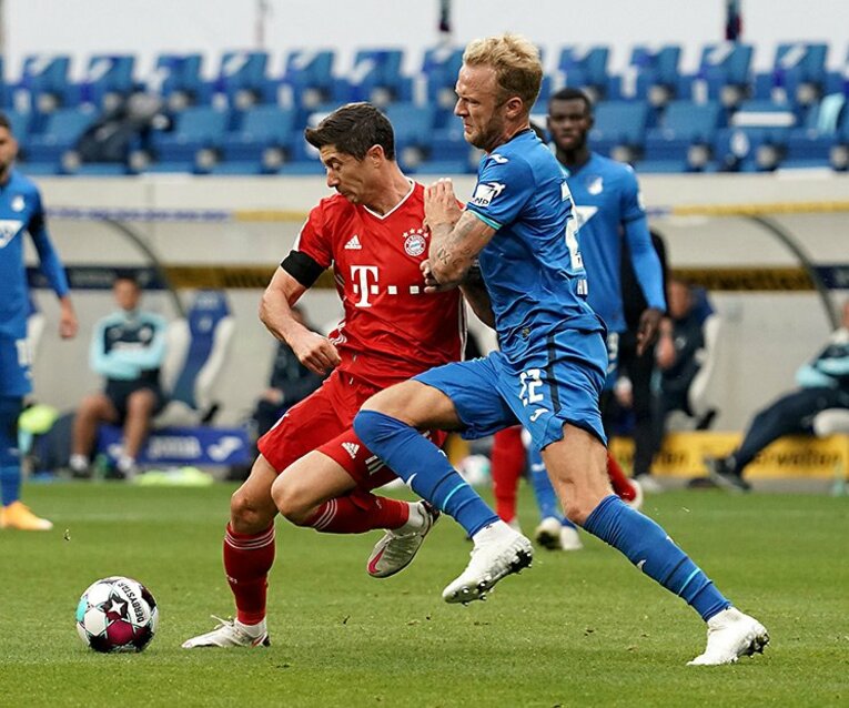 無敵すぎたゆえの苦悩　“5冠後”のバイエルンはどう徹底研究に立ち向かうのか(2)