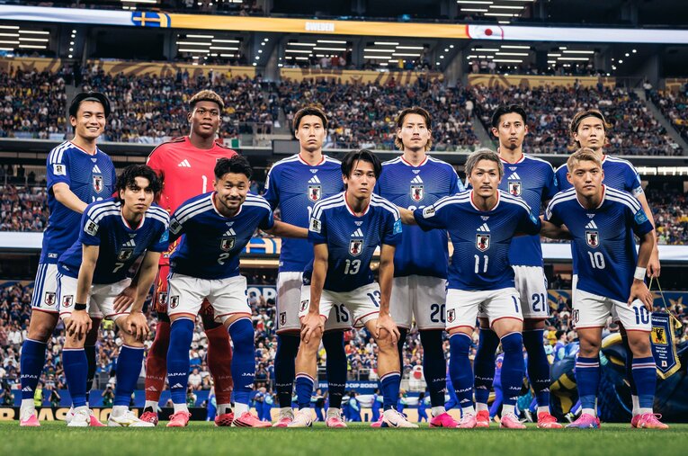 W杯スウェーデン戦のスタメン。現場取材記者が語ったMVPと、後半苦しんだ理由とは ／ photograph by Kiichi Matsumoto/JMPA