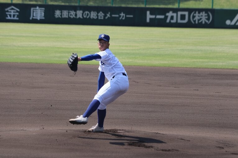 滝川高校の新井。投手挑戦後、数カ月で150キロを超えるなどそのポテンシャルは高く評価されていた　©Fumi Sawai
