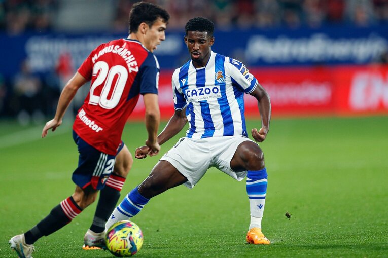 「タケ、今日はお前の日になる」と監督に送り出された通り…久保建英21歳の7点目→“MVP後ひっそり行動”をカメラマンは見た(7)