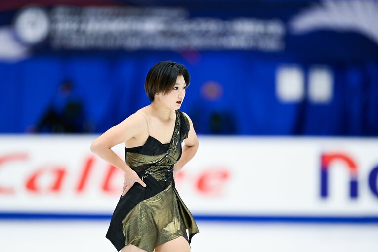 「天使と悪魔が戦ってて…」世界女王・坂本花織22歳が五輪メダル後のシーズンで抱える葛藤「今季あらゆる場面で、悪魔が言うんです」(24)