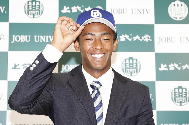 10月11日のドラフト会議で中日ドラゴンズに1位指名されたブライト健太（上武大4年・外野手） ／ photograph by KYODO