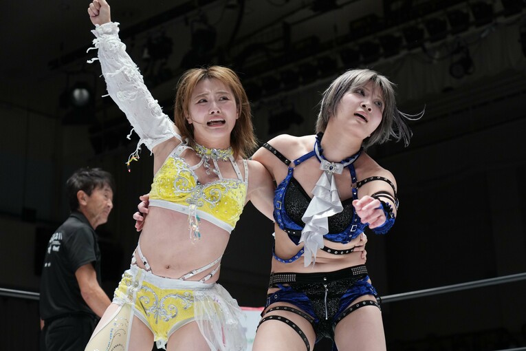 なつぽいと安納サオリ　©Essei Hara