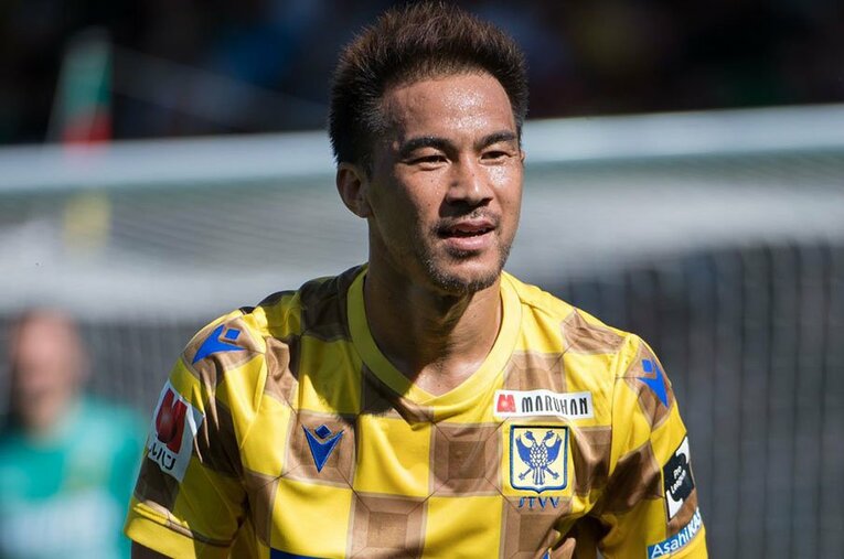 今季からシント・トロイデンの一員となった岡崎慎司。W杯前のタイミングで直撃取材に応じてくれた ／ photograph by STVV