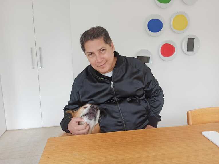 J開幕で大ブーム「ビスマルクのお祈りポーズ」実は日本でやり始めた？「カズはよく僕の家で寝てた（笑）」53歳の今、明かすウラ話(9)