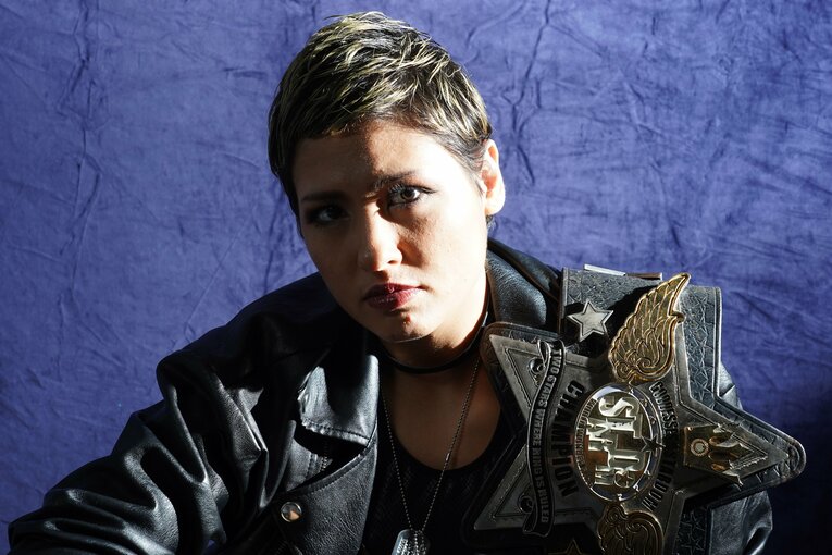 「あの子見た目はいいけれど、試合がダメだよね」 戦闘服の女子レスラー・ジュリアの生き方と“白いベルト”への愛(3)