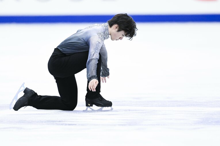 NHK杯、フリー『G線上のアリア』の演技を始める宇野　©Asami Enomoto