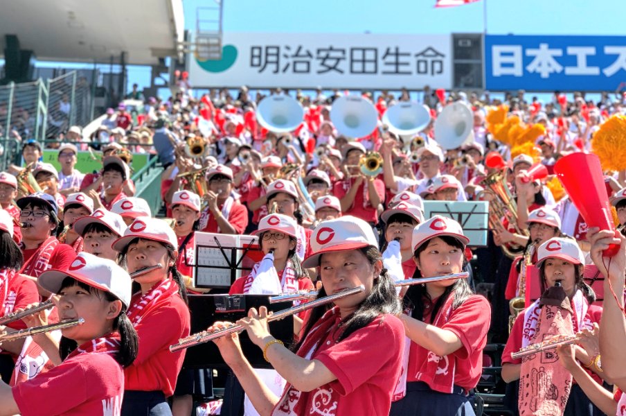 今年の注目応援曲は ブラバンの生音が甲子園に帰ってくる 結露水は厳重に管理 譜面台は共有しない 制約を守りながらだけど 高校野球 Number Web ナンバー