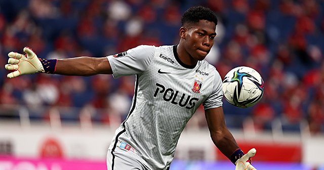 飛び級招集、西川周作とのレッズ守護神争い…末恐ろしい18歳GK鈴木彩艶