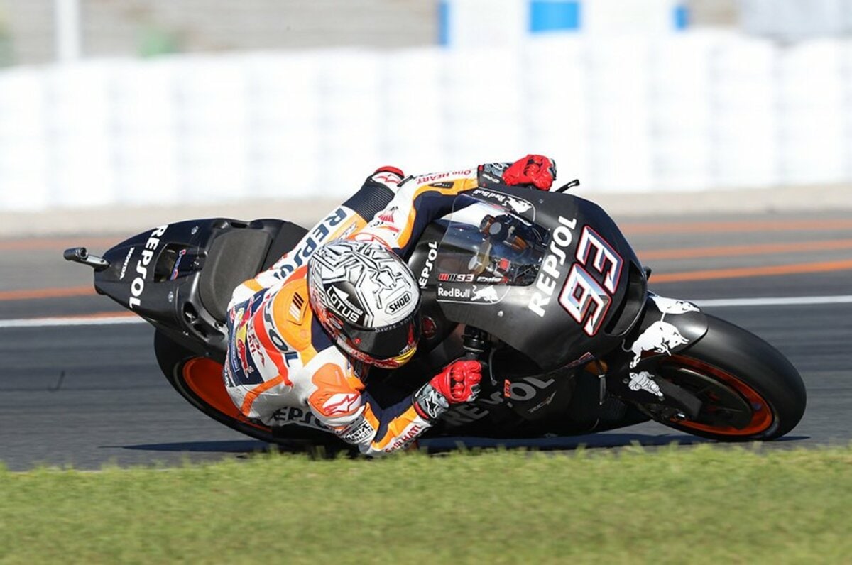 マルクスレーサー 完走ライダーわずか10人】“魔の1コーナー”で転倒続出！波乱レースはM