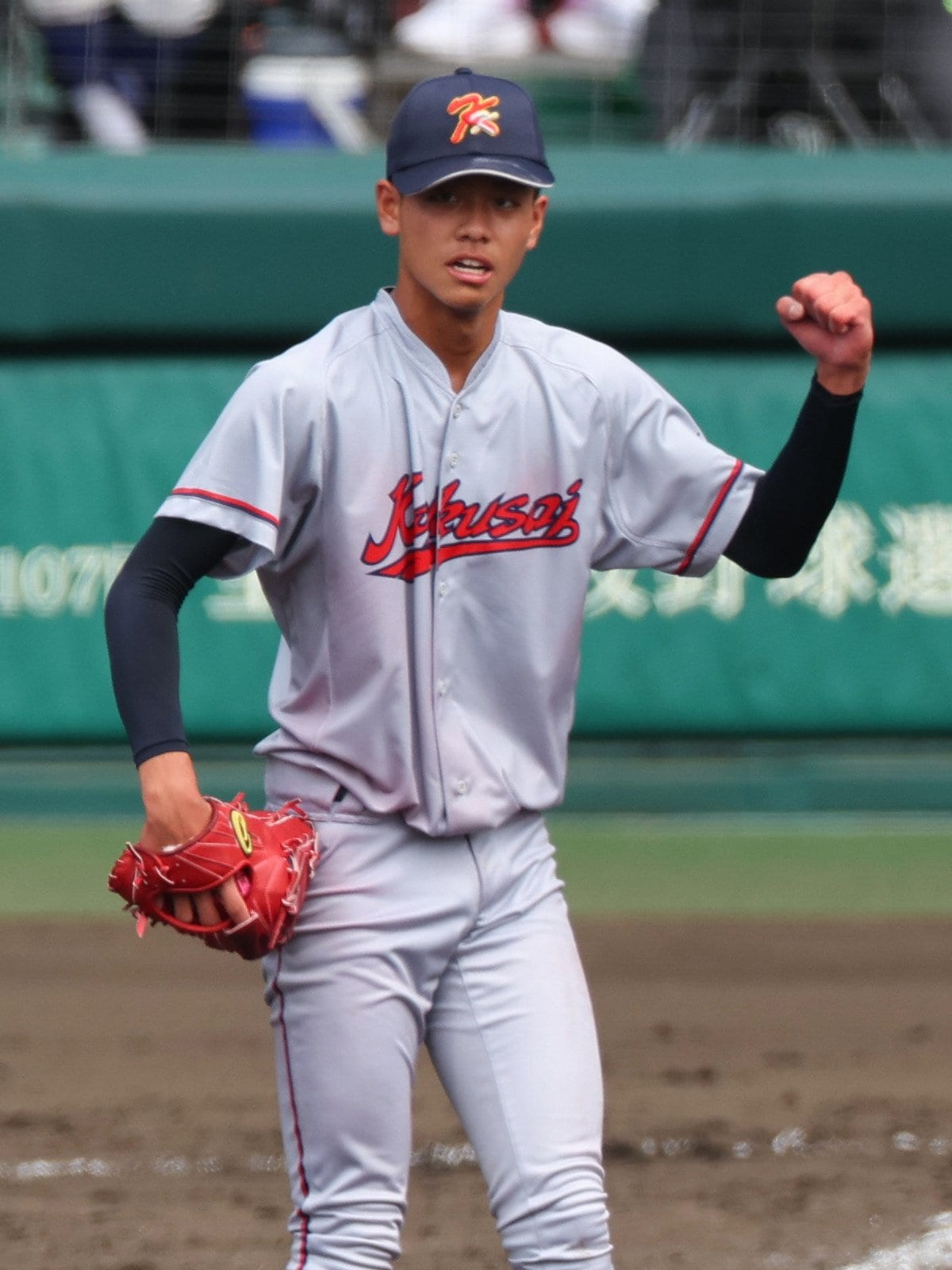 昨夏の甲子園で胴上げ投手にもなった京都国際の西村　©︎JIJI PRESS
