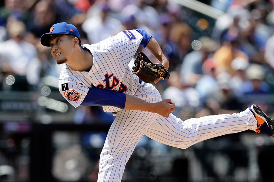 帰ってきたエースに油断なし。メッツ千賀、逆襲の春。＜Number Web＞ photograph by Getty Images
