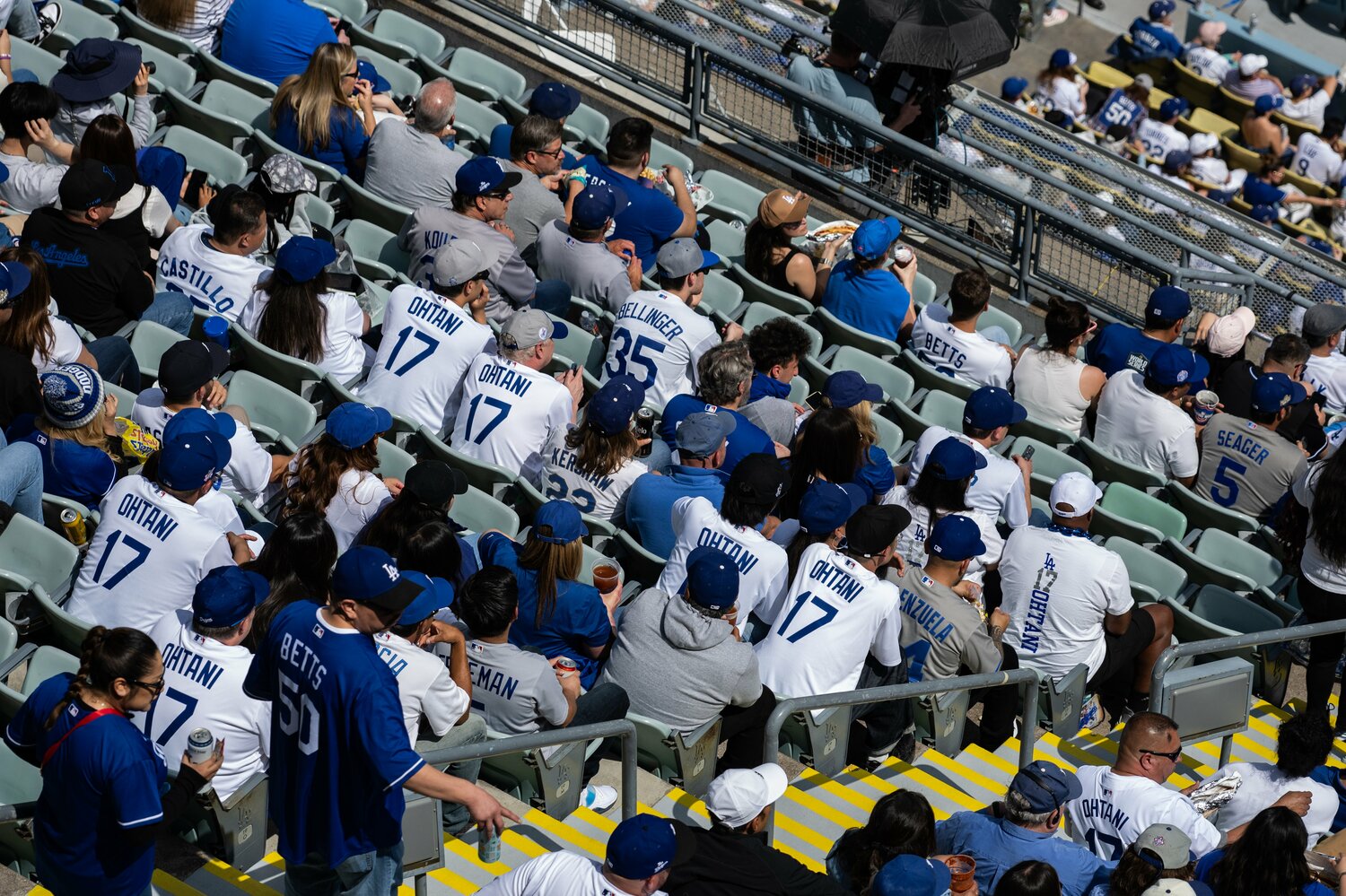 現地開幕戦（日本時間29日）に撮影。大谷さんユニフォームが目立つ ©Nanae Suzuki