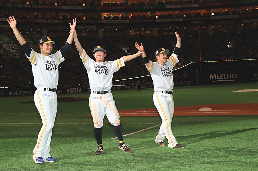 ［三軍1期生の真実］飢えた若鷹を育て上げよ　千賀滉大／牧原大成／甲斐拓也＜Number Web＞ photograph by Ryoji Hanjo