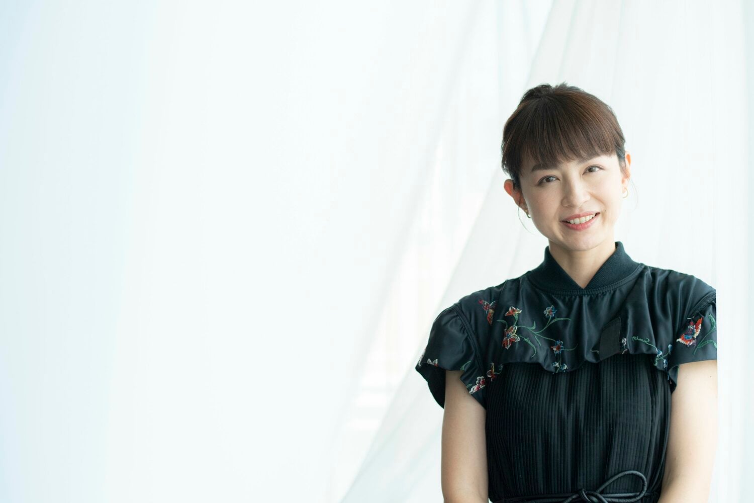 元フジテレビアナウンサーで現在はフリーで活躍する平井理央さん。フジの人気スポーツ情報番組『すぽると！』の2代目メーンキャスターを6年半務めた（写真をクリックすると、特別撮りおろしカットをすべてご覧いただけます）。