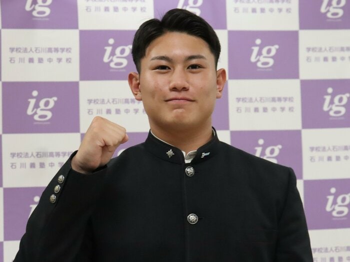 ドラフト裏話…なぜ“絶不調だった高校生捕手“が楽天から4位指名？ 現場で記者が見た“笑顔の裏”での葛藤「順風満帆の高校生活と思っていたら…」＜Number Web＞ photograph by Genki Taguchi