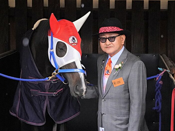 調教師試験の受験14度を経た執念！矢作師の腕はオーストラリア仕込み。＜Number Web＞ photograph by Satoshi Hiramatsu