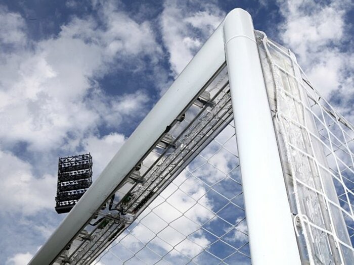 ゴールラインの機械判定が正式決定。文明の利器はサッカーをどう変える？＜Number Web＞ photograph by Bongarts/Getty Images 