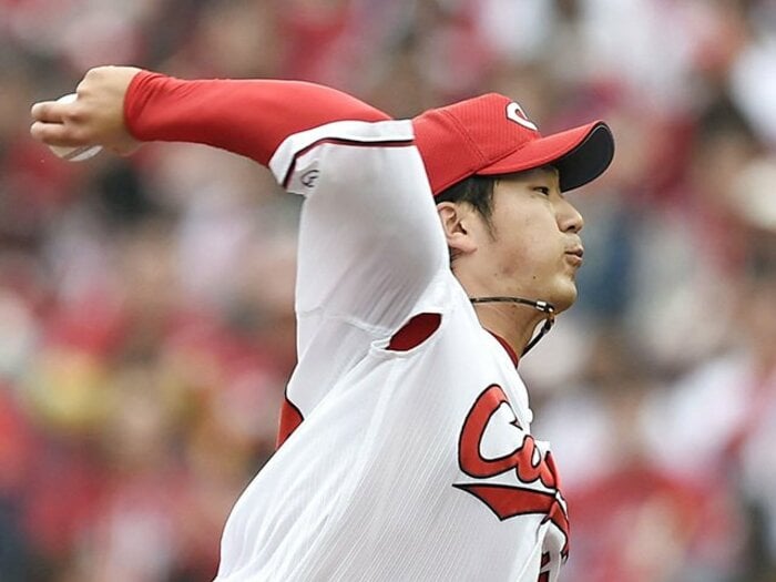 広島・岡田明丈のマイペース伝説。2年目に変えたフォーム、不変の芯。＜Number Web＞ photograph by Kyodo News