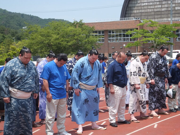 大相撲の“3.11”　被災地を訪れた力士たちの涙と誓い(27)
