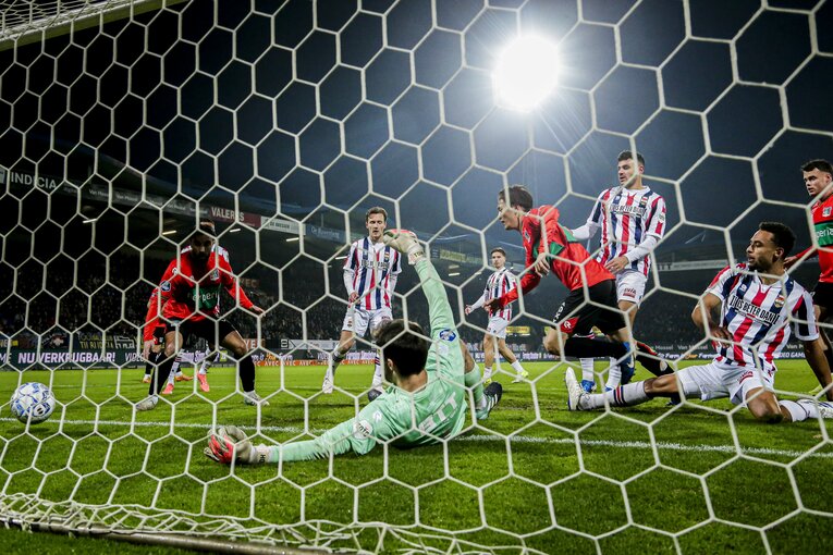 ヴィレムII戦でのゴール　©Getty Images