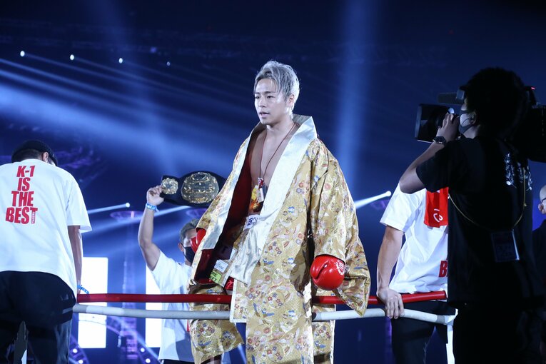 楽しみとしながらもベルトを守る覚悟を口にした　©︎K-1