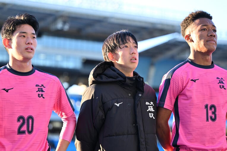 4強入りを逃し、涙する日大藤沢・中村龍剛　©︎MATSUO.K/AFLO SPORT