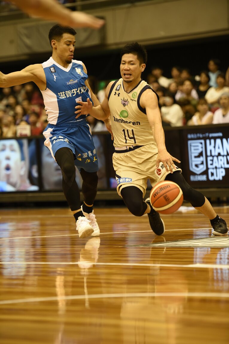 琉球ゴールデンキングスの岸本　©BUNGEISHUNJU