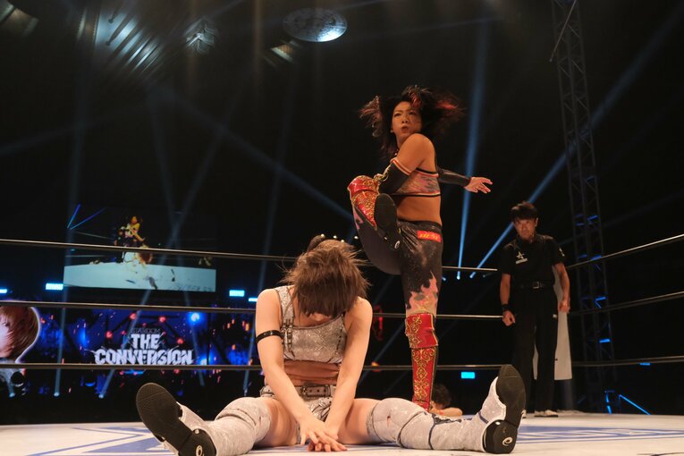 水着グラビアも披露のアイドル路線から急転換…素顔は“オラオラ”、スターダムのベルトも獲得した岩田美香の渇望「総合格闘技かキックにも」(58)