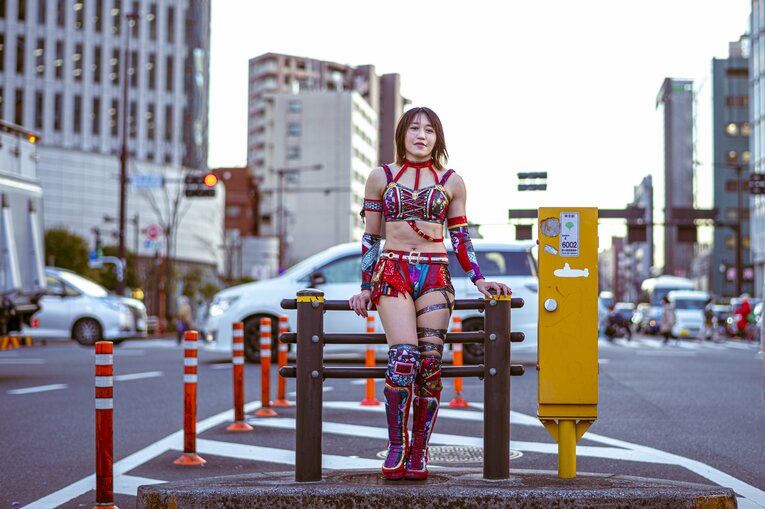 スターダム新王者・朱里が語った“亡き母への感謝”とチャンピオンの覚悟「プロレスも究めたと言っていいのかな」《戴冠記念グラビア》(12)