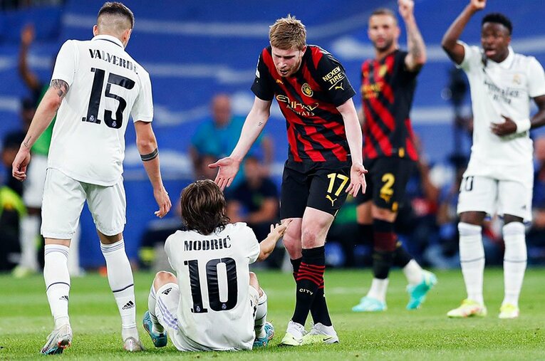 モドリッチとデブライネが丁々発止のやり合い。CLマドリーvsシティは、ワールドクラスが輝き合った ／ photograph by Daisuke Nakashima