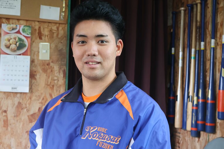 青木監督は津嘉山に「いずれ世代ナンバーワンになる」と期待をこめる　©Fumi Sawai