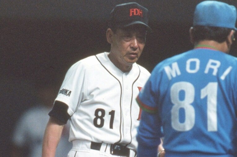自分が監督なのにチームが好調だと困惑していたという根本。その裏でフロントとしての剛腕で好選手を続々と獲得する ／ photograph by Kazuaki Nishiyama