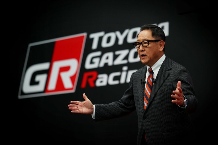 自身もドライバーとしてレース参戦するなど、モータースポーツへ強い情熱を持つ豊田会長　©Noriaki Mitsuhashi/N-RAK PHOTO AGENCY