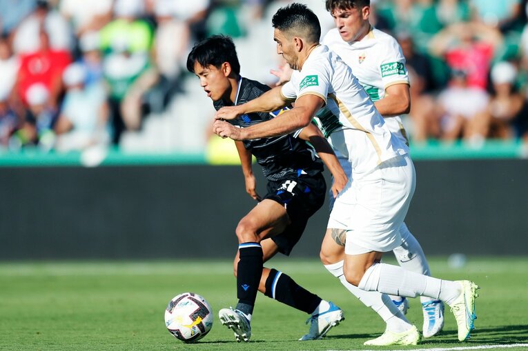 「久保建英が信頼され始めた」証拠かも…ソシエダサポの「Take,Take」に日本人カメラマンが感じた“海外組あるある”とは(33)