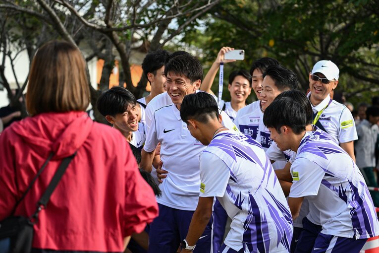 ようやく順番がまわってきた藤田監督　©Nanae Suzuki
