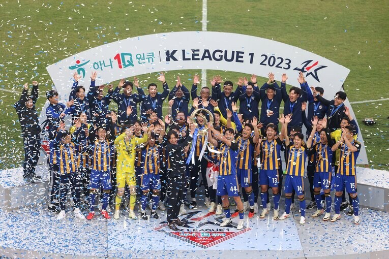 2023年の蔚山は第3節以降、一度も首位の座を明け渡すことなく優勝した　©FA photos