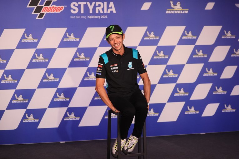 ＜42歳の引退表明＞最高峰クラス通算115勝　WGPの常識を変えた天才、バレンティーノ・ロッシが下した「正しい決断」とは(4)