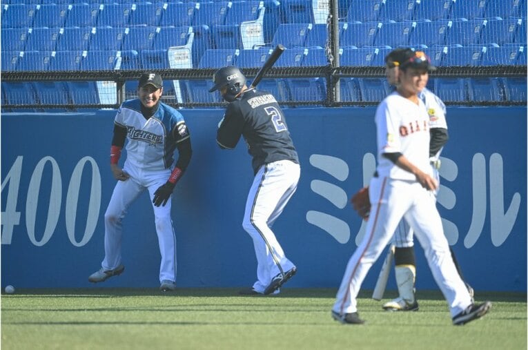 《異例の戦力外通告》が続く終盤戦と浅尾拓也を抜いたヤクルト3年目ドラ1・清水昇の日本新「48ホールド」 〈週刊セパ記録〉(32)
