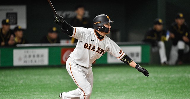 巨人・丸佳浩は“偉大なるメモ魔”。マル秘の「丸ノート」、実践と効用