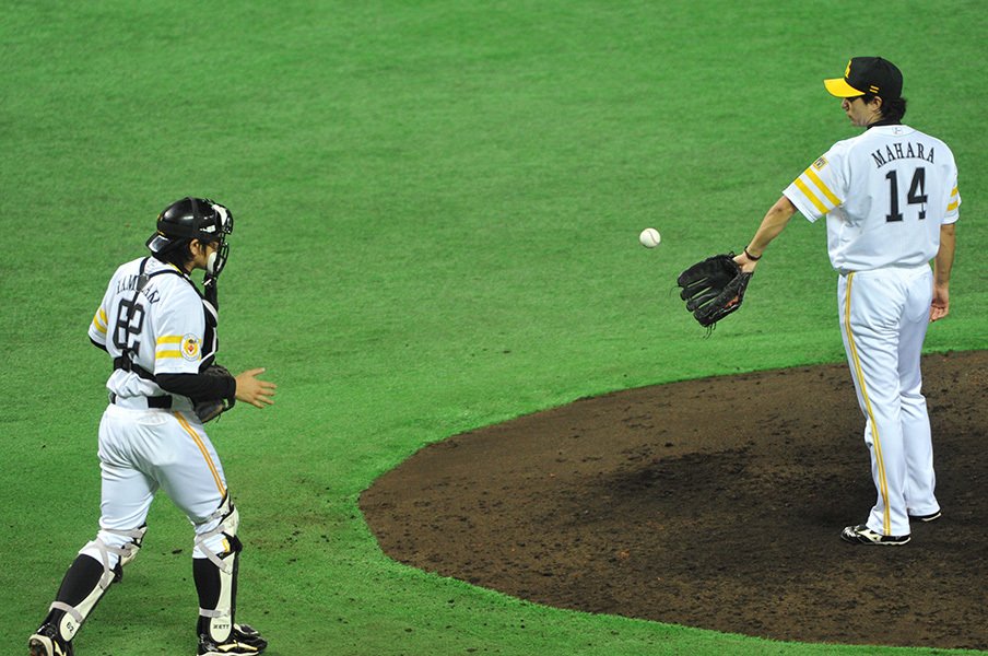 小学生チーム監督、国家資格受験。馬原孝浩が歩む誠実な第2の人生。<Number Web> photograph by Naoya Sanuki