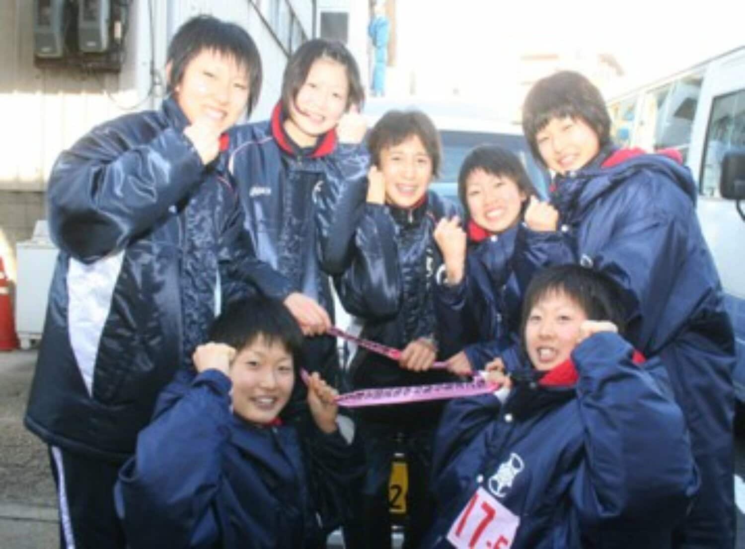 長野東として初の全国高校駅伝出場を決めた7人。部員は１、2年生だけだった／取材対象者提供