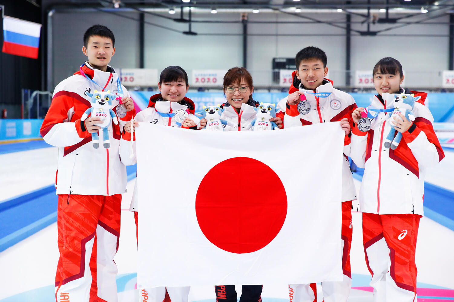 2020年冬季ユース五輪。小笠原さん率いる日本代表チームは銀メダルを獲得した　©AFLO